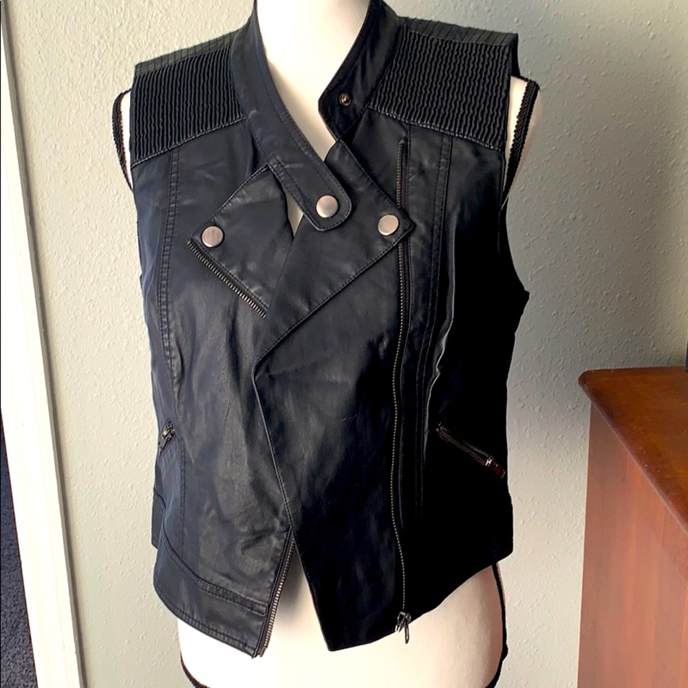 Leather vest/jacket